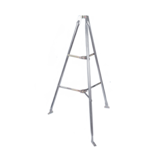 Montaje de tripie para exterior, altura total del tripie 1.52 m. Compatible con mástiles de hasta 3 m de largo 1  1/4 a 2" de diámetro